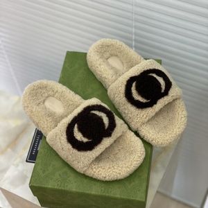 Womens Man Fur the North Fluffy Sandals Sandal Top Quality Shoes Fashion Teddy Bear Slipper Luxurys Designers House Tisters Fuzzy Slides Populära damer Tazz Slide