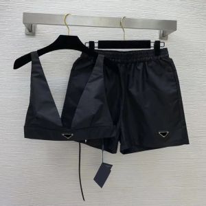 Sexy 2024 luksusowe damskie dresy projektantki mody trójkąt stanik stanik krótkie spodnie Zestaw rozmiar klatki piersiowej garnitury kąpielowe