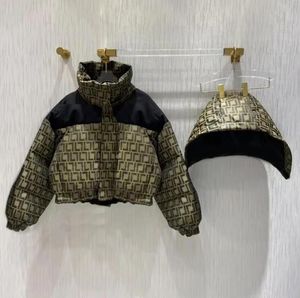 Roupas femininas de grife para baixo Parkas bordadas com gola alta e letras emendadas brilhantes e curtas para jaqueta de inverno
