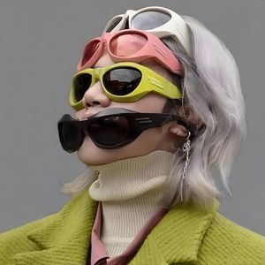 Sonnenbrille Luxus Designer Marke 2023 Sommer Y2k Mode Punk Stil Für Männer Trend UV Schutz Gläser Frauen Verkaufen