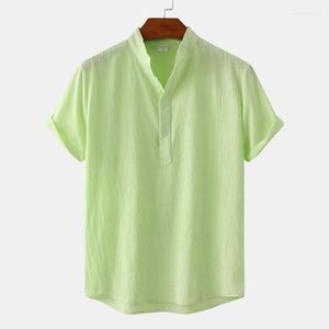Męskie koszule Zielona bawełniana lniana koszulka Henley Mężczyźni 2023 Summer krótkiego rękawu na plażę przycisk noszenia Aloha Party Clothing Chemise