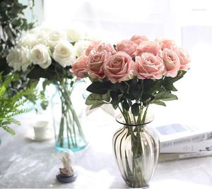 Fiori decorativi Seta Fiore artificiale Bouquet di rose Matrimonio Casa Decorazione per feste Materiale per la sensazione della mano