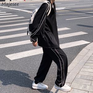 Heren Trainingspakken 2 Stuks Sets Mannen Allmatch Korea Stijl Mode Losvallend College Lente Retro Zwart Patchwork Cool Harajuku Casual Dagelijks 230804