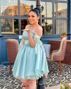 2023 Sky Blue A-line Graduation Dress Strapless Satin Mini Homecoming Party Formal Cocktail Prom Bridesmaid Gowns Dresses ZJ424