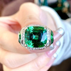 Incredibili fedi nuziali da cocktail Gioielli di lusso Argento sterling 925 Fill Emerald Pave CZ Diamond Promise Party Women Engagement Open Adjusatble Ring Gift