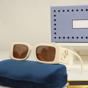 Neue Damen-Sonnenbrille, quadratische Sonnenbrille, große Rahmenbrille, doppelter Buchstabe, ausgehöhltes Design, Frau, Herren-Sonnenbrille, passende Box, Modetrend, UV400-Markenglas, männlich