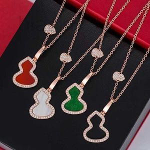 Strands, Strings designer thickened electroplating unicorn gourd necklace V golden white fritillary Carnelian temperament diamond inlaid Ferro clavicle chain