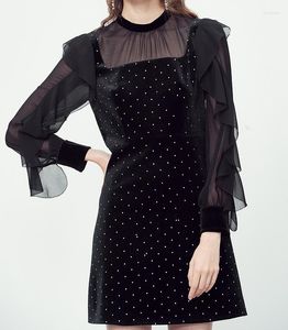 Abiti casual da donna Elegante vintage nero lucido con strass in maglia di velluto patchwork mini abito balze manica lunga collo alto primavera corta