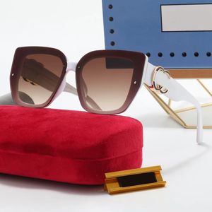 Quadratische Sonnenbrille Frau Sonnenbrille Designer Frauen Brillen Vollformat quadratischer Doppelbuchstabe Logo-Design Sommer Strand Strand UV-Sonnenbrille für Männer Verkauf kostenloser Versand