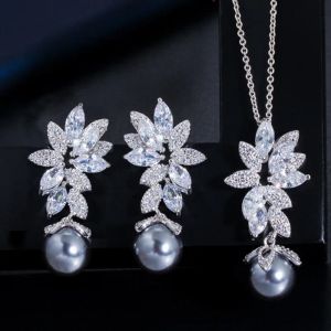 Set di gioielli di design a foglia di lusso Collana di orecchini donna Collana di perle imitate grigie AAA Cubic Zirconia S925 Orecchini in argento sterling per la sposa Confezione regalo per la festa di nozze