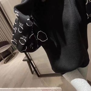 Fall Designer women sweater High-end fashion luxury half monogram embroidered round neck pullover sweater