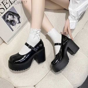 Klänningskor svarta höga klackar Mary Simple Shoes Women's 2023 Gothic Chubby Platform Pump Women's Overized Ankle Buckle Party Lolita Shoes 42 Z230804