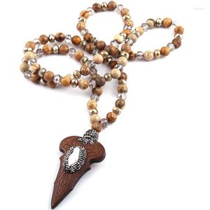 Halsketten mit Anhänger, modische Natursteine und Kristall-Hämatit-Holz-Pfeilspitzen-Statement-Halskette