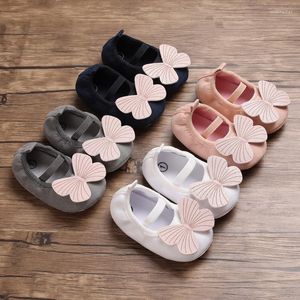 First Walkers Neonatal Butterfly Shoes Spring Autumn 0-1 Year Old Baby Prewalker Soft Sola respirável Pure Cotton Princess