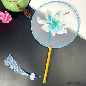 Chinese Style Products Chinese Style Embroidery Wooden Handle Fan Vintage Long Handle Tassel Handheld Silk Dance Fan Crafts R230804