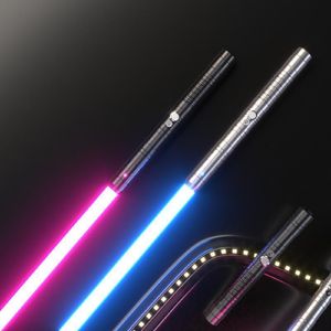 LED Swordsguns 80cm Lightsaber Lazer RGB Metal Işık Kılıç Kılıç Oyuncakları Espada Kpop Lightstick 2 Ses Çocuk Soğutucu ile 230804
