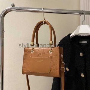 Shoulder Textured Women's 2023 Autumn/Winter New Fashion Versatile with Western Stone Pattern Handheld Small Square Bagstylishhandbagsstore