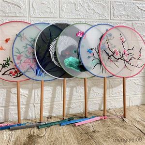 Chinese Style Products Chinese Hand Round Fan Classic Double Sided Half Fan Suzhou Embroidery Round Fan Female Craft Fan Wedding Favors And Gifts R230804