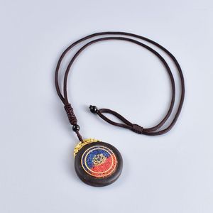 Hänge halsband unika etniska handgjorda rep nepal trä halsband lotus om mantra buddha amulet män kvinnor smycken