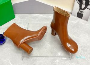 Neue Atomic Ankle Boot mit klobigen Absätzen, runde Zehenkappe, Fashion Booties, Lackledersohle, Damen-Luxus-Designer-Kleid, Party-Schuhe, Fabrikschuhe