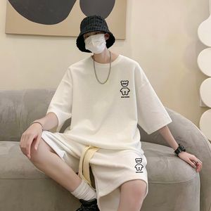 Herrspåriga koreanska mode män korta uppsättningar hip hop rock casual short kostym roliga björn tshirts shorts 2 stycke set Summer Tracksuit Men 230804