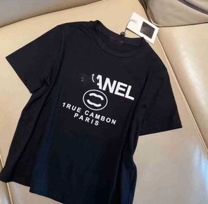 Designer Channel 2023 Camiseta Feminina com Capuz Shorts Manga Curta Casal Esportivo Descontraído Versão Coreana INS Moda Pequeno3