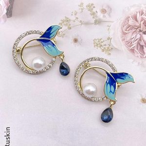 Brooches Ladies Fashion Cute Design Rhinestone Blue Dolphin Brooch Pearl Animal Fish Crystal Pin 2023 Jewelry High Quality Gift