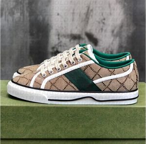 Paare Retro-Canvas-Schuhe für Damen, farblich passend zu Sneakers, lässige Joker-Low-Top-Schuhe, klassische atmungsaktive und bequeme Canvas-Schuhe.