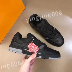 2023 new top Luxury Designer Whoelsale Leather Technical Sneaker Shoes Fabric Chunky Rubber Casual Walking Discount Trainer size 39-45 rd0803