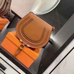 Designerskie kobiety c haftowe torba na ramię miękka flaga cowhide crossbody torebki kobiety oryginalna skórzana posłaniec czarna torebka burgundowa