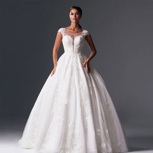 Luxury Dubai Lace Formal Princess Wedding Dresses Sexy Open Back Capped Sleeve Wedding Bridal Gown