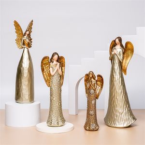 Objetos decorativos Estatuetas Estátua de anjo do amor nórdico Escultura de anjo de bênção de resina dourada Decoração de varanda de mesa Artefato Ornamento de figura 230804