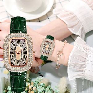 Zegarek na rękę Little Green Watch Kobiet Light Luksusowy retro mały kwadratowy talerz Wodoodporny i prosty temperament Śliczny kwarc