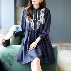 Повседневные платья 2023 Весна летние вышивки Женщины одеваются корейская мода с модным коленом
