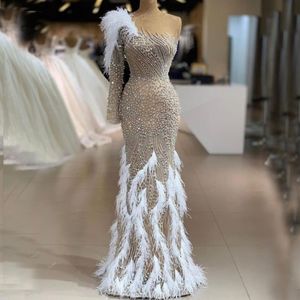 Major Beading Feather Prom Dresses With Beads One Shoulder Mermaid Evening Dress Full Sleeves Long Sleeves Luxury Celebrity Pagean310V