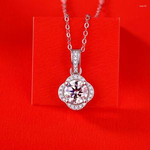 Kedjor 925 Silver Flower Women's Pendant Halsband Inlagd med Moissanite Diamond Luxury Heartbeat Anniversary Gift