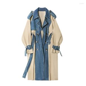 Kvinnors dikerockar 2023 Spring Autumn Fashion Long Denim Splice Coat Women Double Breasted High Quality Windbreaker Kvinna Löst ytterkläder