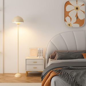 Golvlampor nordisk varm belysning orientalisk design minimalistisk dimbar kawaii lampa europeisk enkel lampara de pie rum dekor