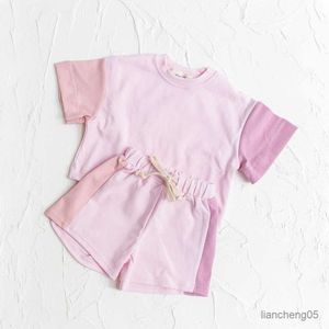 Set di abbigliamento 2023 Summer Girls Girls Cotone Short Short Top+Shorts Set Boys Boys Shortsleve Tee Set Set Set per bambini Cuci di colore R230824