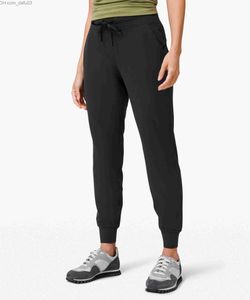 Pantalones de mujer Capris Listo para vestir diseñadores de mujeres pantalones de chándal pantalones deportivos y de ocio cordón elástico cintura alta capris entrenamiento jogging pantalón Z230805