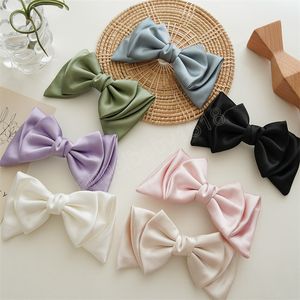 Koreańska kobieta Senior Satin Bow Spring Clamp Hair Claws Dziewczęta Frence klipsy kobiety eleganckie włosy akcesoria dla dzieci księżniczka