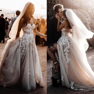 Stylish Bohemian Wedding Dresses A Line Sweetheart Lace Appliques Pärlade land Bröllopsklänningar med slöja Hög delad kjol Beach BR231P