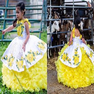 Vestidos modestos mexicanos brancos amarelos mini desfile de quinceanera para meninas frente única 3D flores florais rendas flor menina primeira Comm247L
