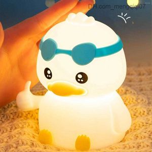 Lamps Shades Night Lights Silicone Duck Bedside Light 3-Gear Dimmable 1200mAh Baby Sleep Lamp Built-in Music Timer Shutdown Power Display For Kids Room Z230809