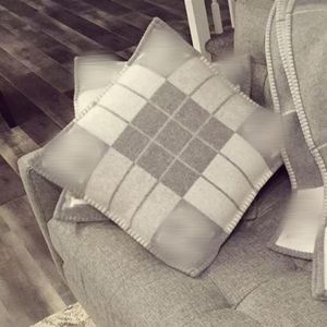 Роскошная наволочка дизайнерские вывески подушки для подушки высокого качества реального кашемирового материала.