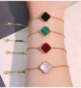 1 Flower Deisgner Armband Clover Armband 4Four Leaf Clover Luxury Smycken 18K Guld Bangle Armband för kvinnor Män Guldkedjan Elegant smyckespresent