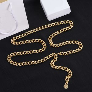 Belts Metal Chain Belt Letter Belts Women Fashion Versatile Light Luxury Waist Chains Men Designer Belt Jewelry Wedding Gift