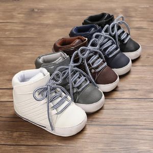 First Walkers Born Infant Girls Boys Sneakers 2023 Suola morbida Scarpe da passeggio antiscivolo PU Leather Baby Prewalker Indoor Casual