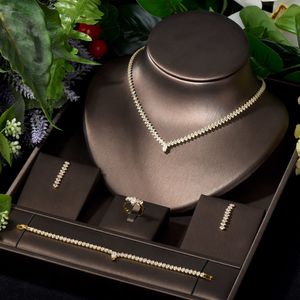 Conjuntos de Jóias de Casamento HIBRIDE Pingente Exclusivo Cor Dourada Conjunto Dubai AAA CZ Colar e Brinco para Presentes de Festa de Noivas Femininas N1565 230804