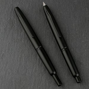 Fountain Penns Ankomst Majohn A1 Retro Matte Black Dractable Fountain Pen 0.4mm EF NIB Press Ink Pennor för att skriva Office Stationery 230804